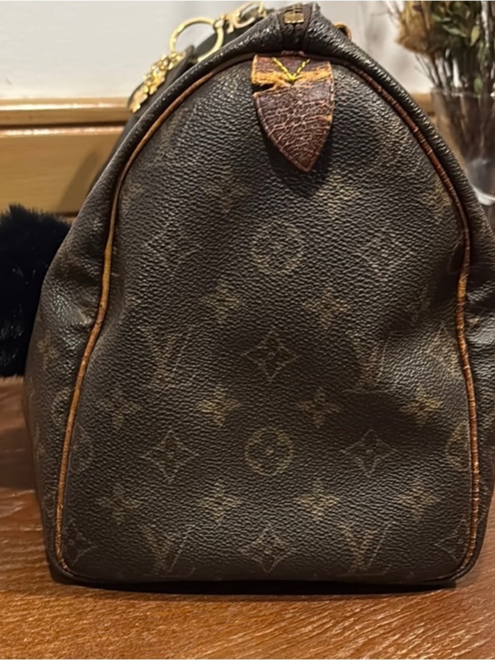 Louis Vuitton Monogram Speedy 30 Handbag - Picture 3 of 13